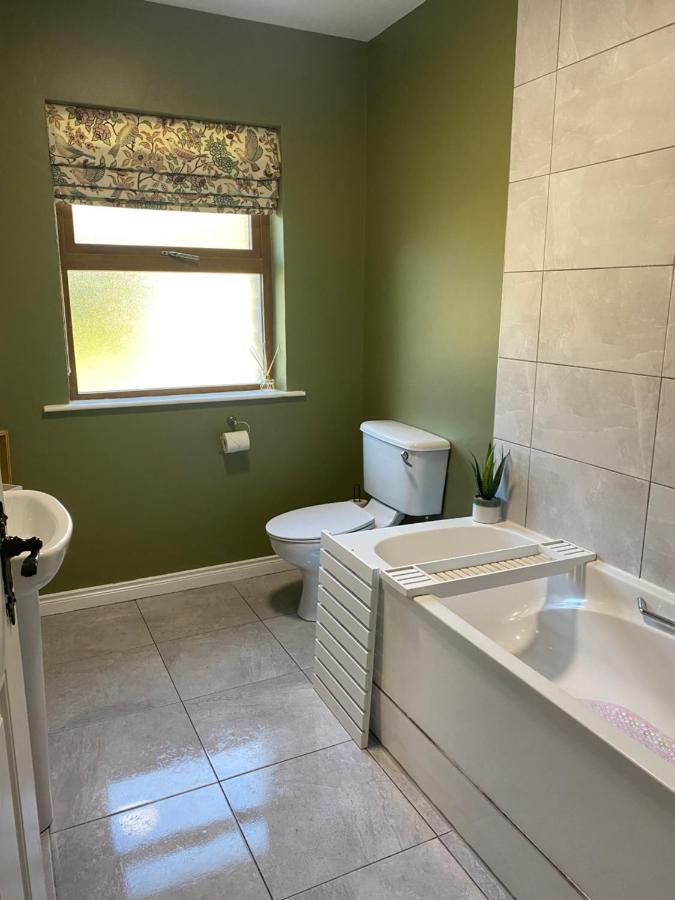 Glengesh Court. Ardara Town Centre. Apartment Bagian luar foto